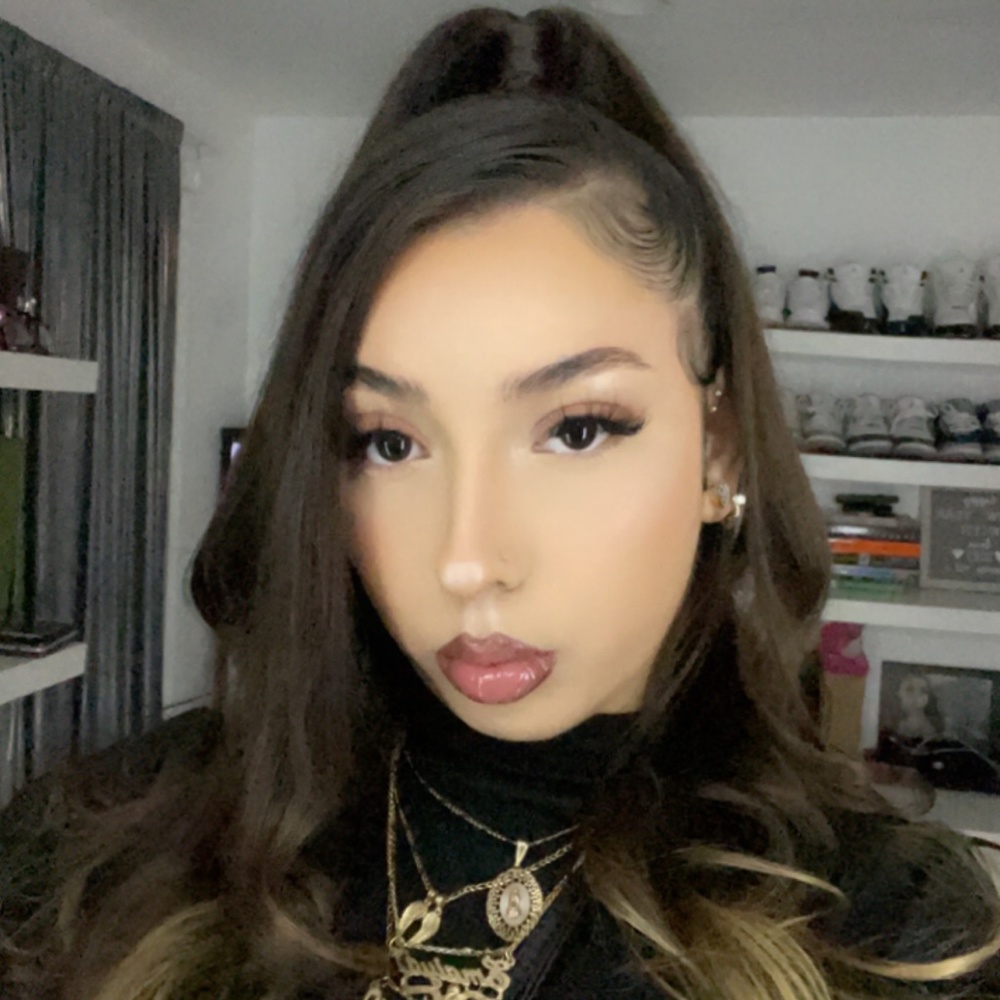 Meet your Posher, Shawnacie